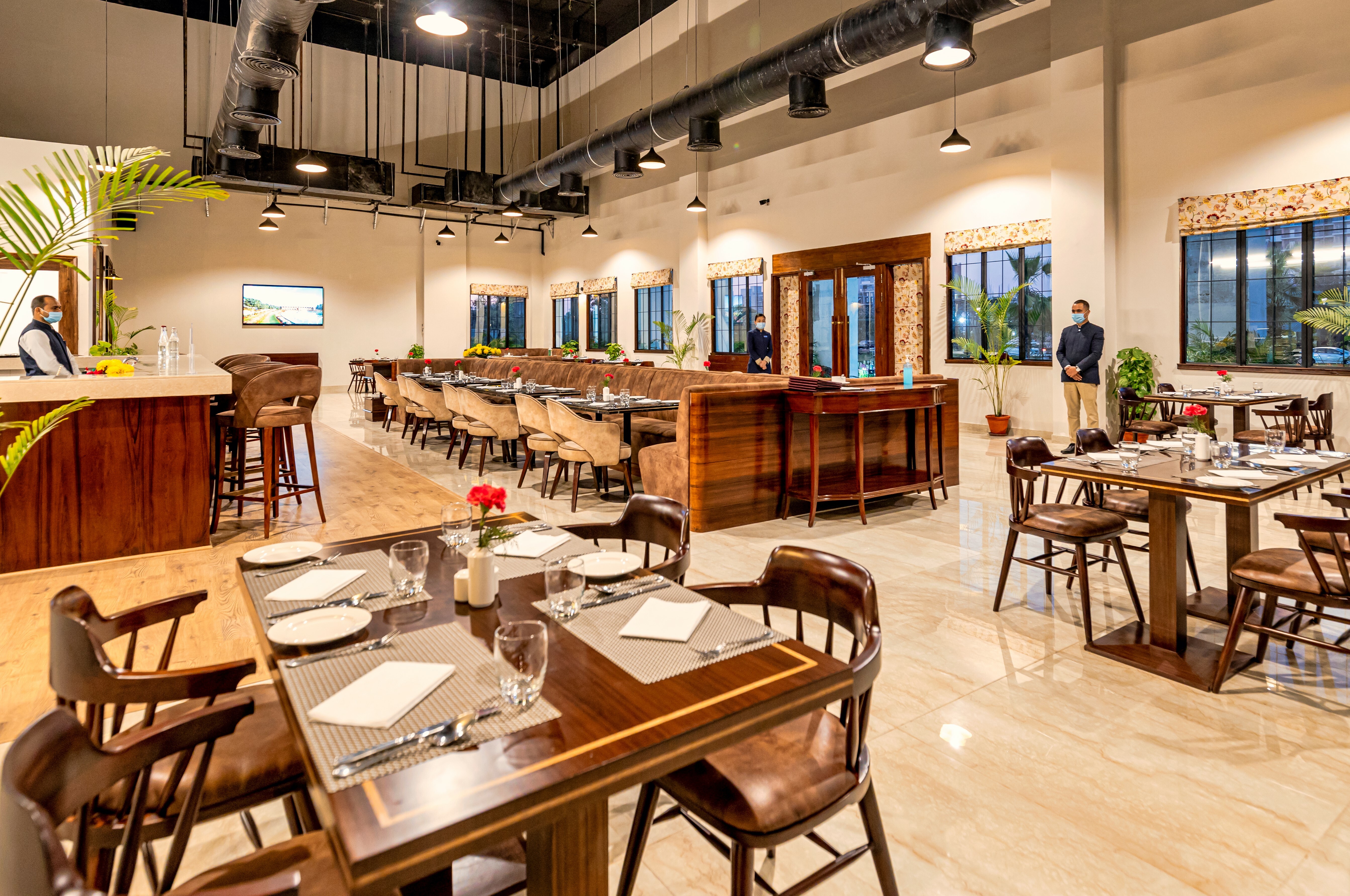 Restaurant Empty cropped